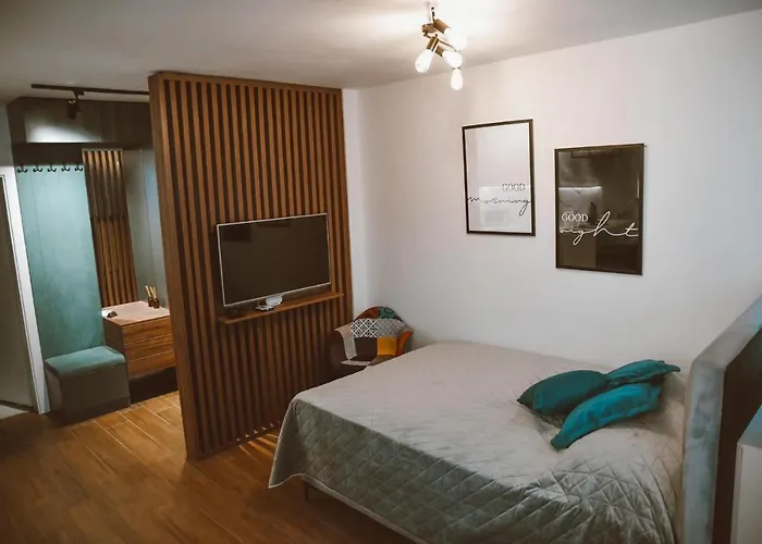 Nei شقة توزلا